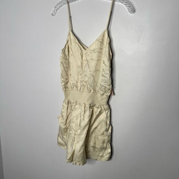 Cinq a sept cream romper size XXS - Picture 2 of 6